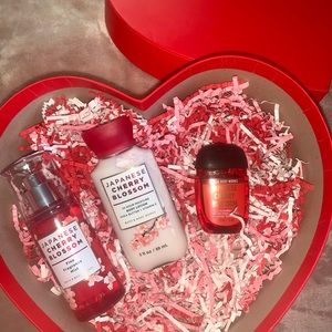 Japanese cherry blossom trio 🌸🌺